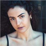 Laureata in mediazione linguistica e culturale offre ripetizioni di italiano (grammatica e letteratura), storia e geografia, inglese, francese e spagnolo